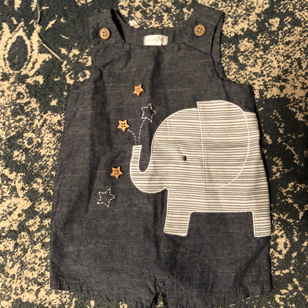 Mud pie boys onesie with elephant